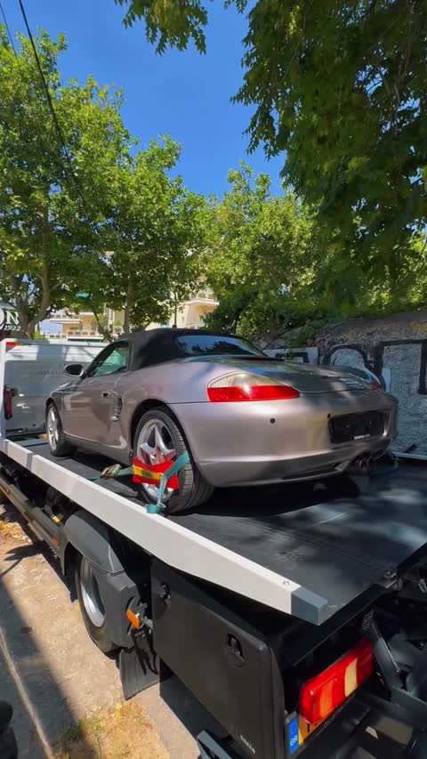 Porsche Boxster σε μεταφορά